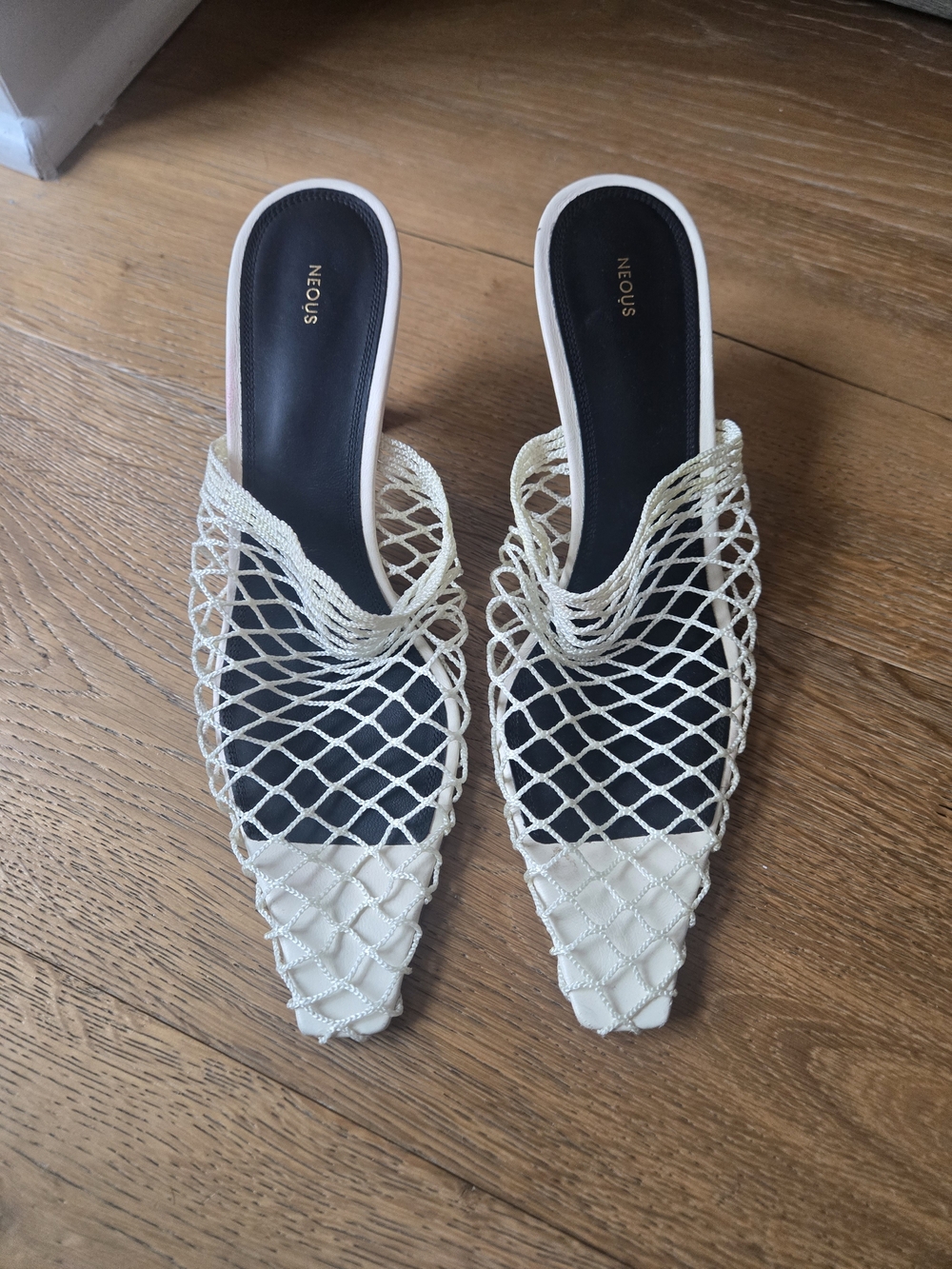 NEOUS Cream Woven Net Mules